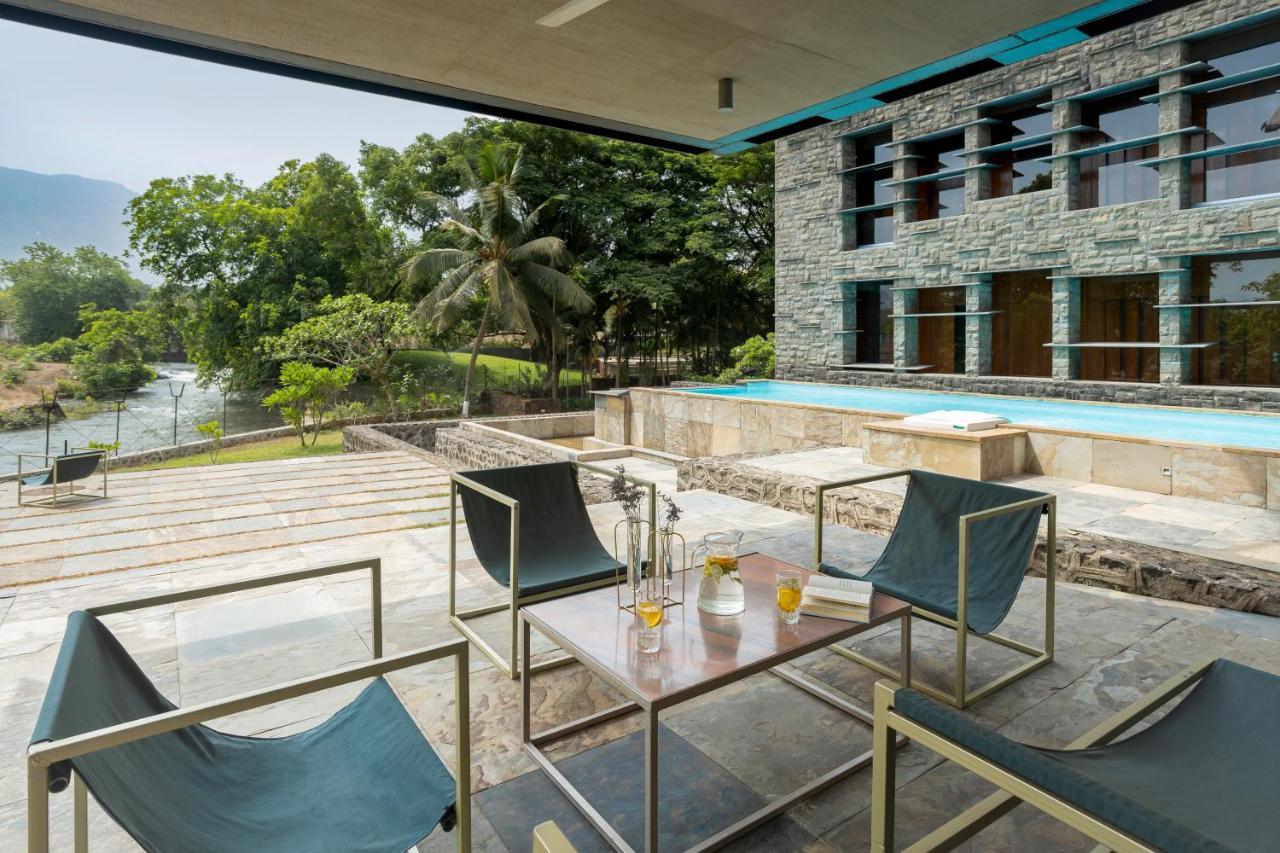 Lohonostays Maharajah House Karjat Bagian luar foto
